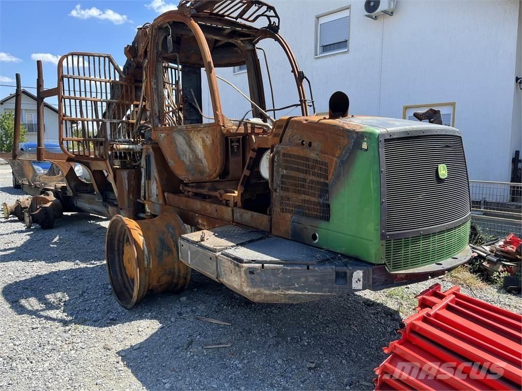 John Deere 1110E Forwarderid