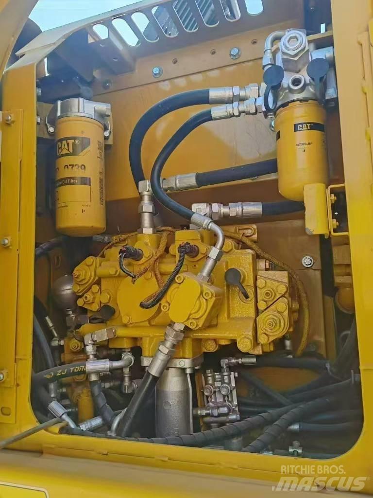 CAT 312 D Roomikekskavaatorid