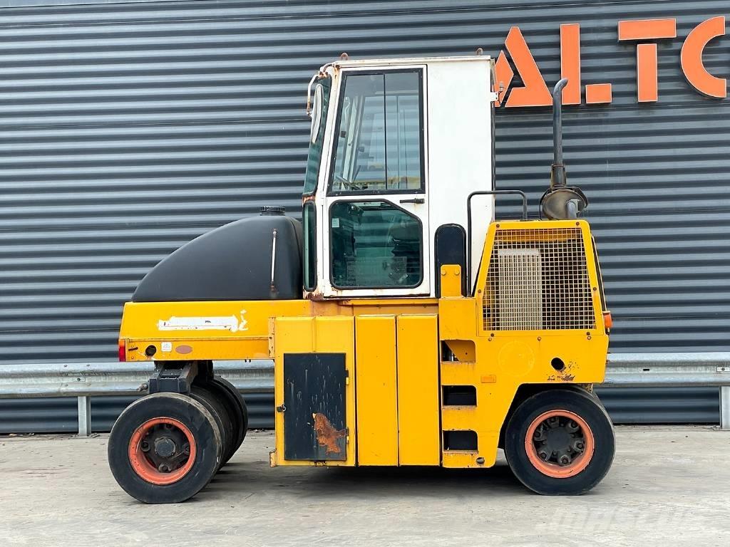 Dynapac CP 142 Pneumorehvidega rullid