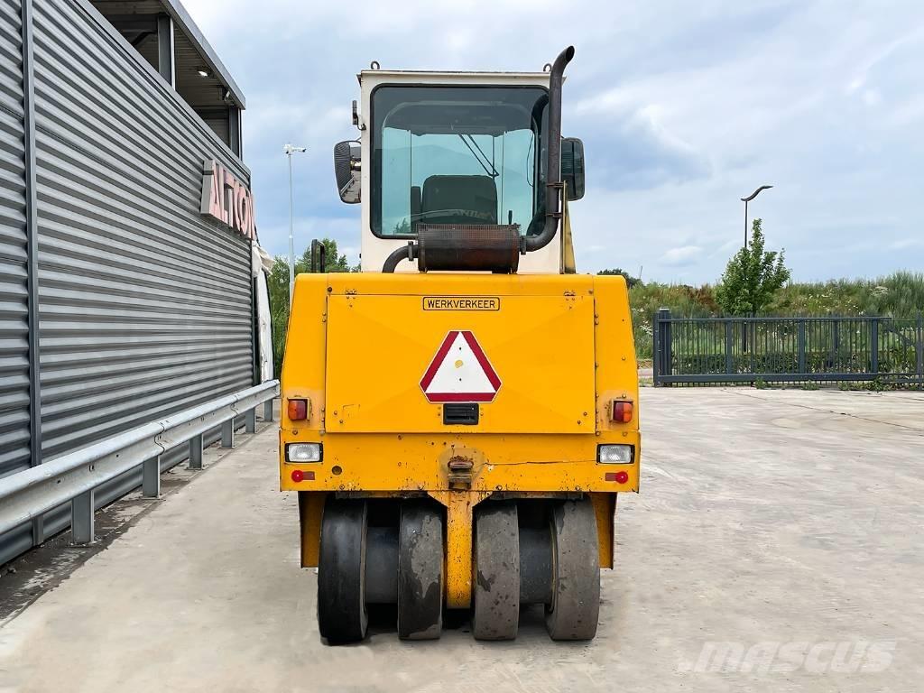 Dynapac CP 142 Pneumorehvidega rullid