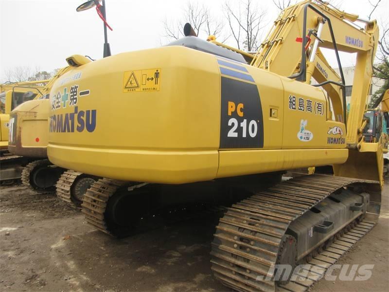 Komatsu PC 210 LC Roomikekskavaatorid