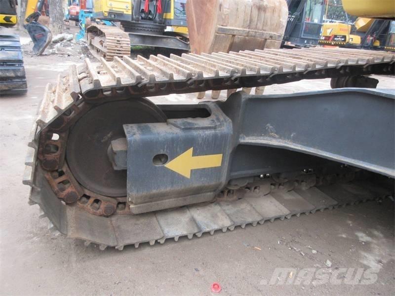 Komatsu PC 210 LC Roomikekskavaatorid
