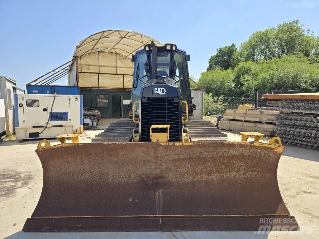CAT D 3 LGP Buldooserid