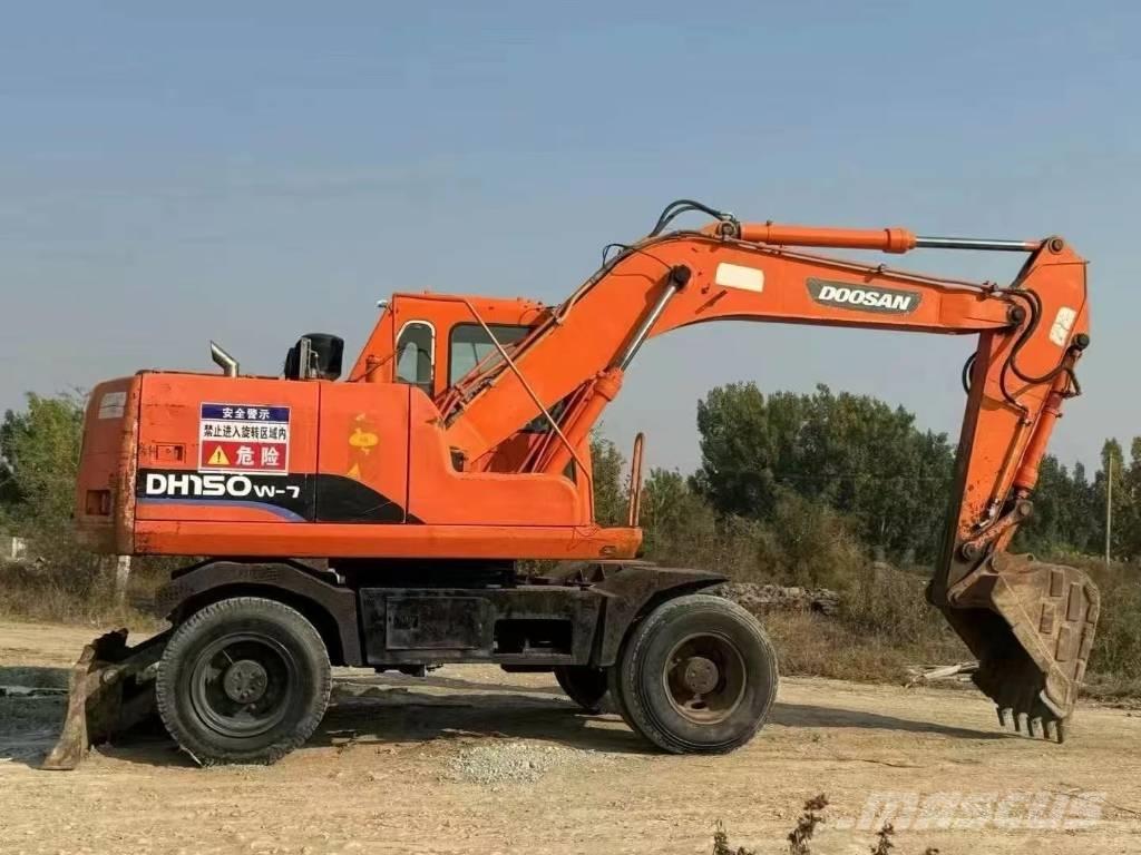 Doosan DH150W Ratasekskavaatorid