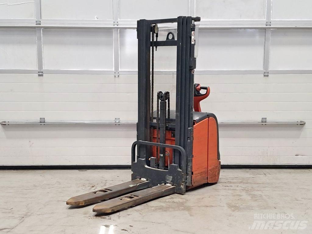 Linde L14 Järelkäidavad virnastajad