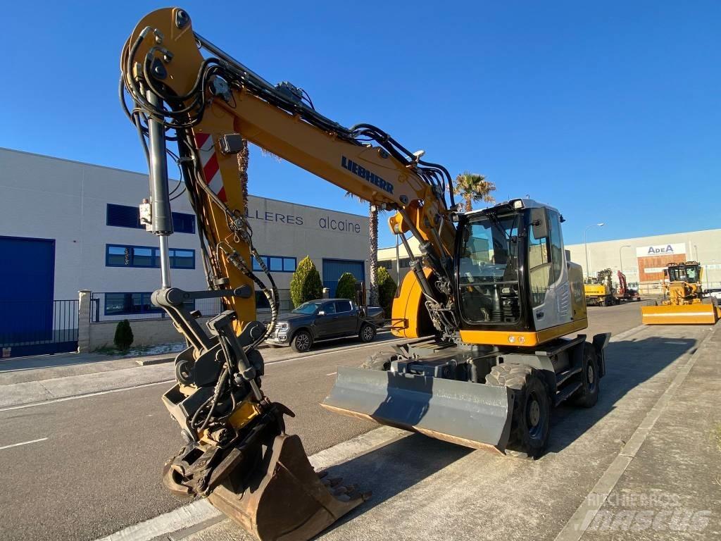 Liebherr A 914 Ratasekskavaatorid