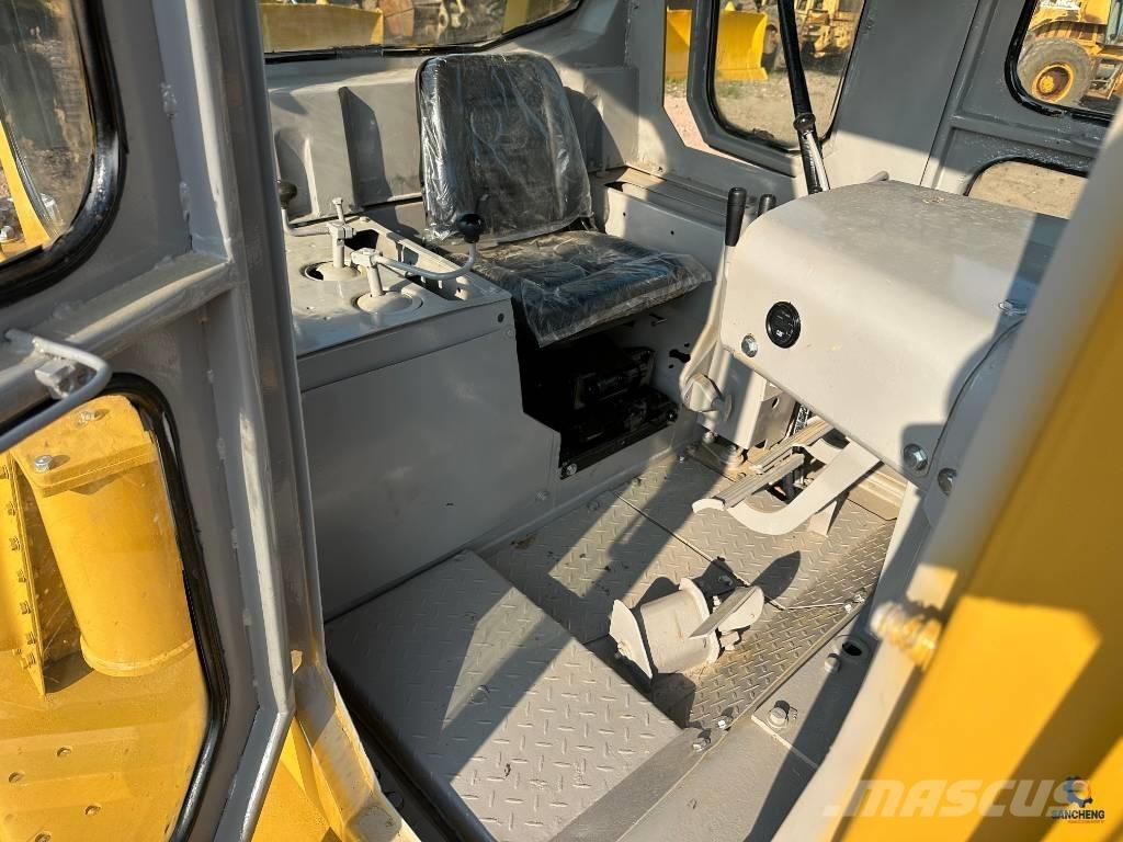 CAT D7G Buldooserid