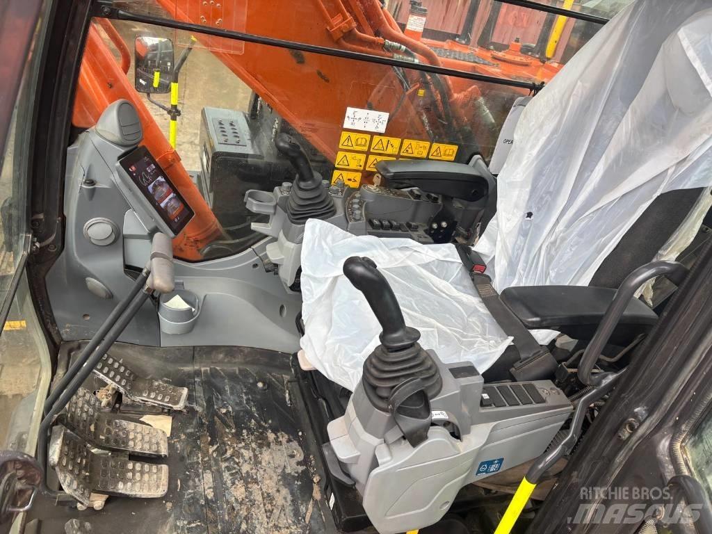 Hitachi ZX 300 LC-7 Roomikekskavaatorid