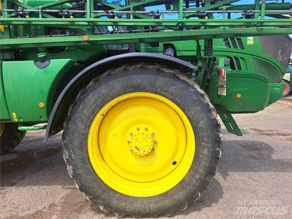 John Deere R4040 I Iseliikuvad pritsid