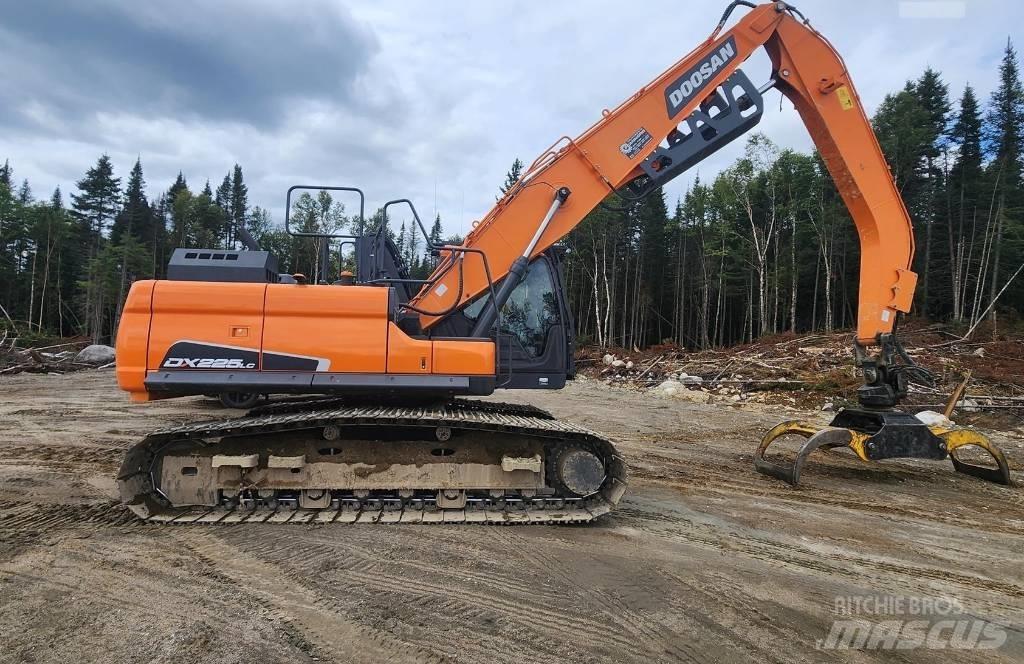 Doosan DX 225 LC-5 Roomikekskavaatorid