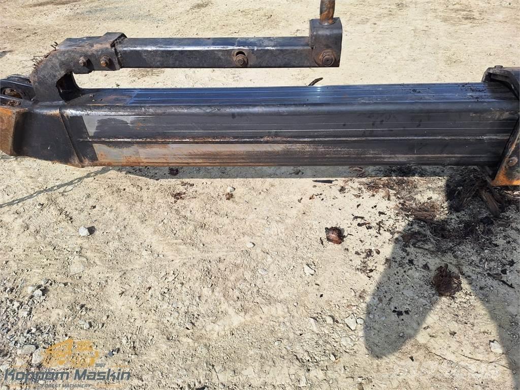 John Deere CH710 Harvesteri kraanad