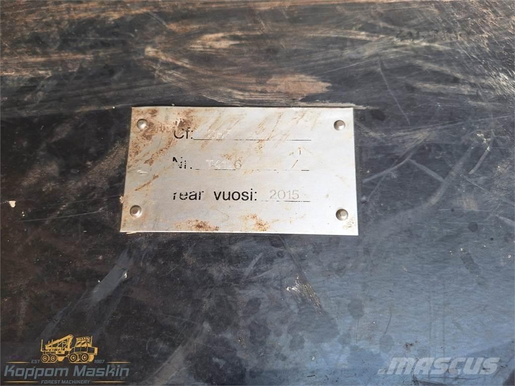 John Deere CH710 Harvesteri kraanad