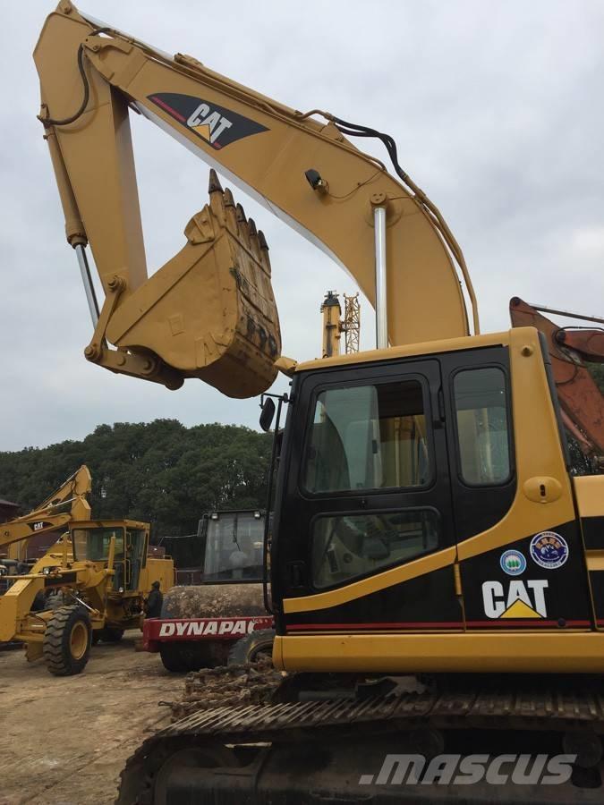 CAT 320B Roomikekskavaatorid