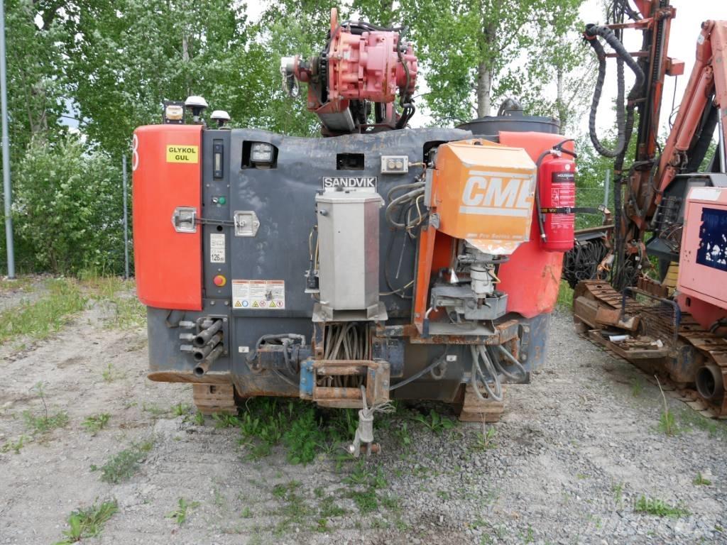 Sandvik DC 400 RI Vertikaalsed puurmasinad