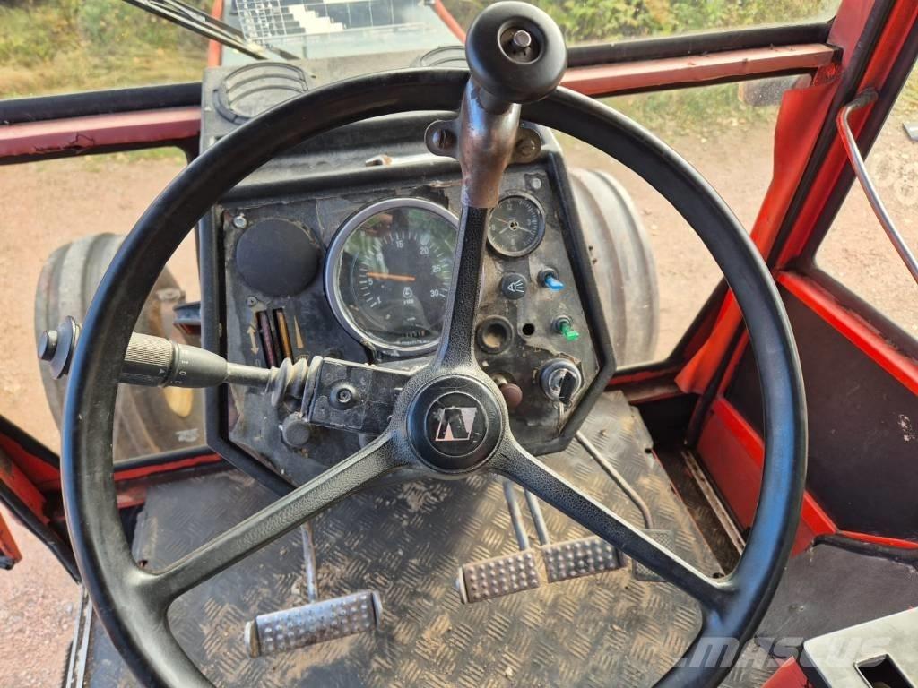 Valmet 805 Traktorid