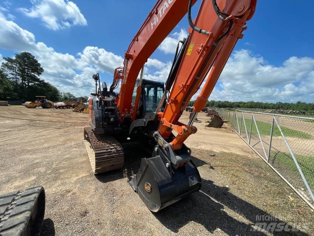 Hitachi ZX 135 US-6 Roomikekskavaatorid