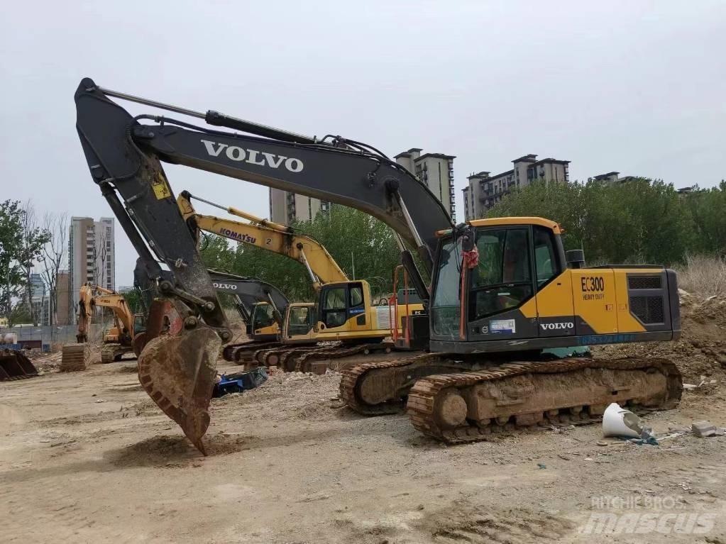 Volvo EC 300 Roomikekskavaatorid