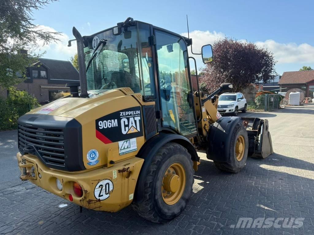 CAT 906M  1831h Rataslaadurid