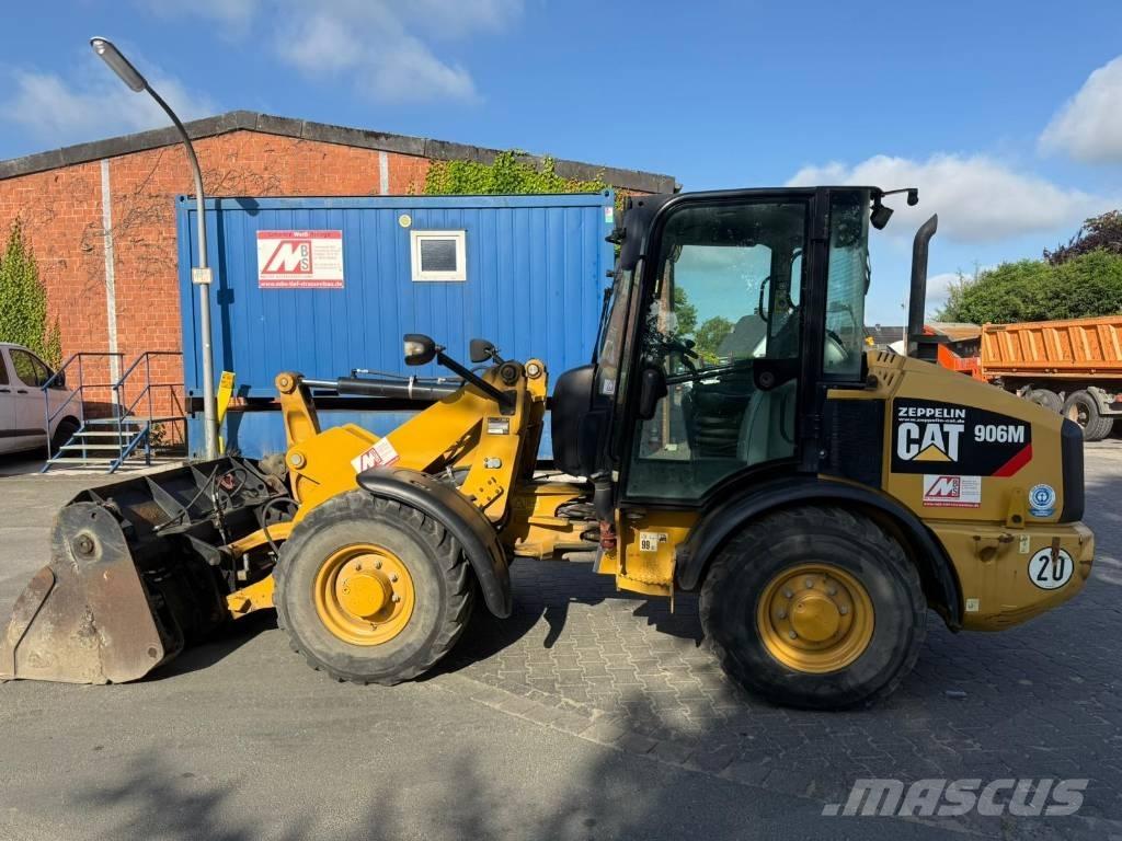 CAT 906M  1831h Rataslaadurid
