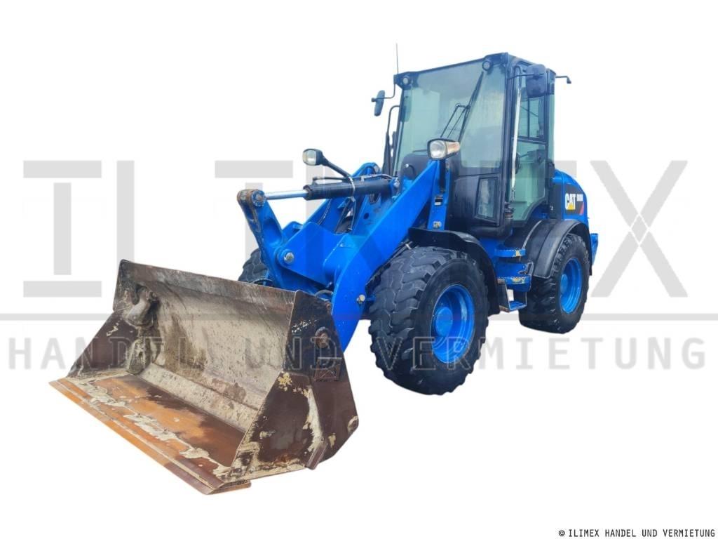 CAT 908 M Rataslaadurid