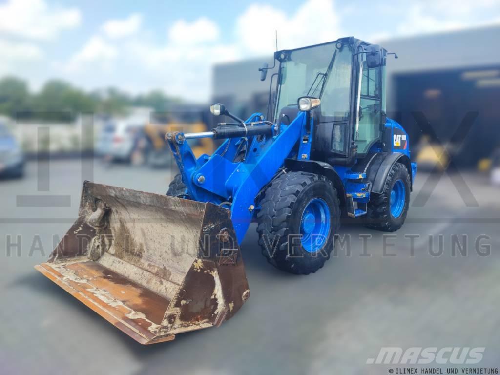 CAT 908 M Rataslaadurid