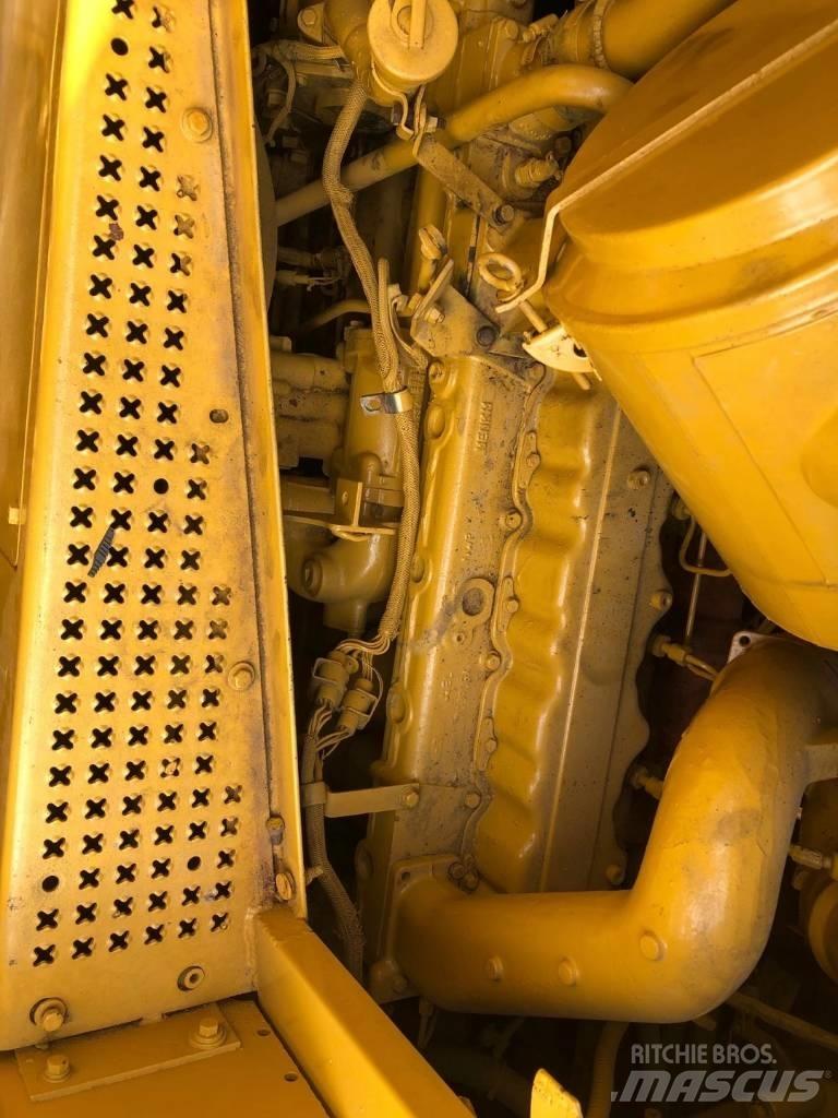 CAT D 7 H Buldooserid