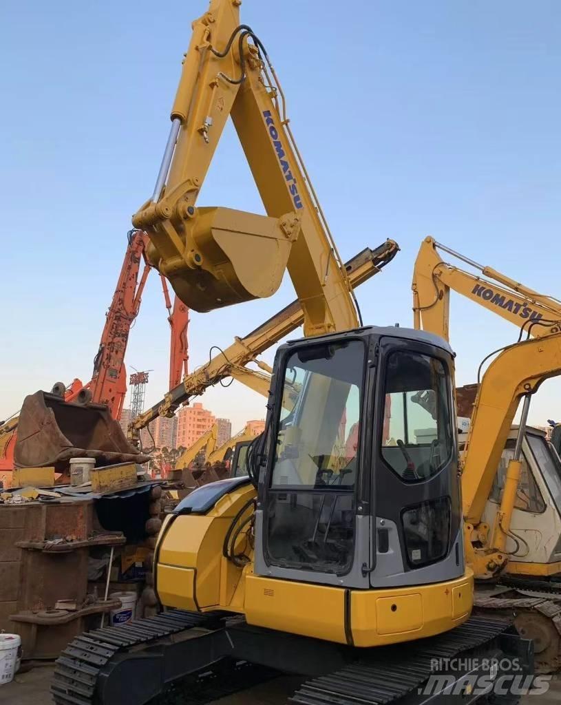 Komatsu PC 78 Väikeekskavaatorid 7t-12t