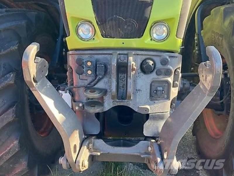 CLAAS Axion 830 Traktorid