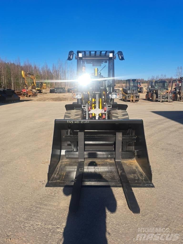 JCB 403 Mitmeotstarbelised laadurid