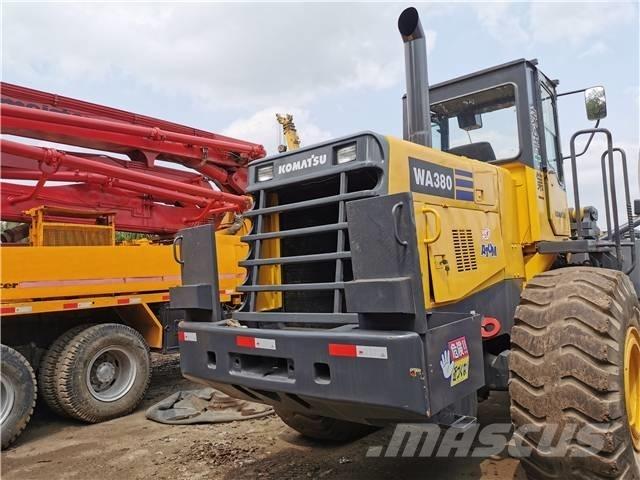 Komatsu WA380 Rataslaadurid