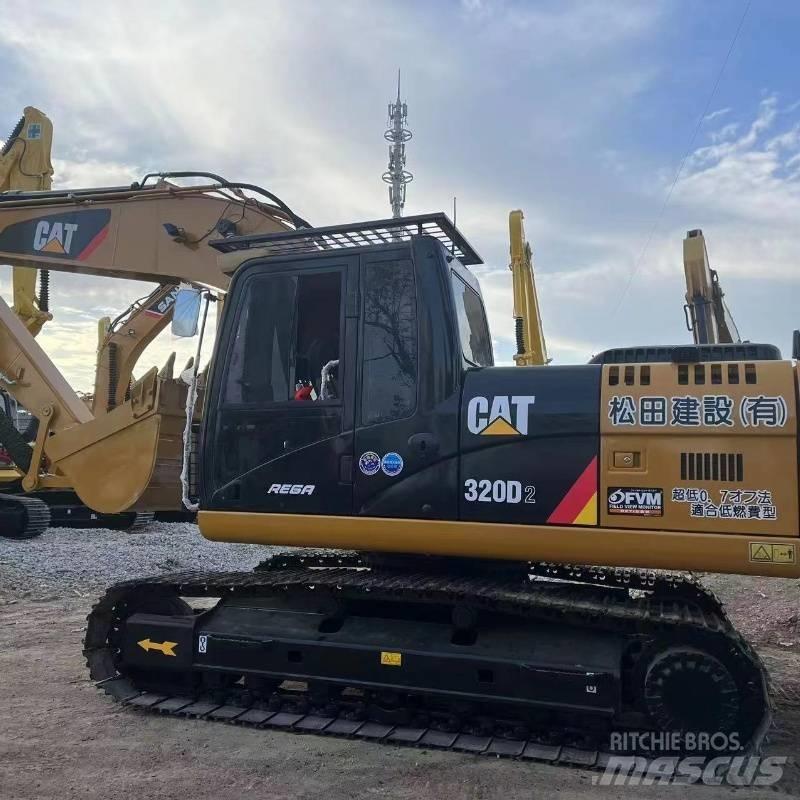 CAT 320 D Roomikekskavaatorid