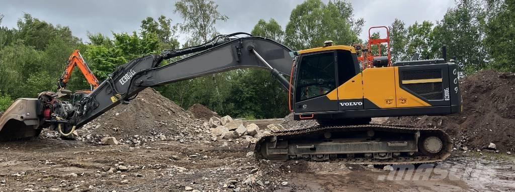 Volvo EC 300 EL Roomikekskavaatorid