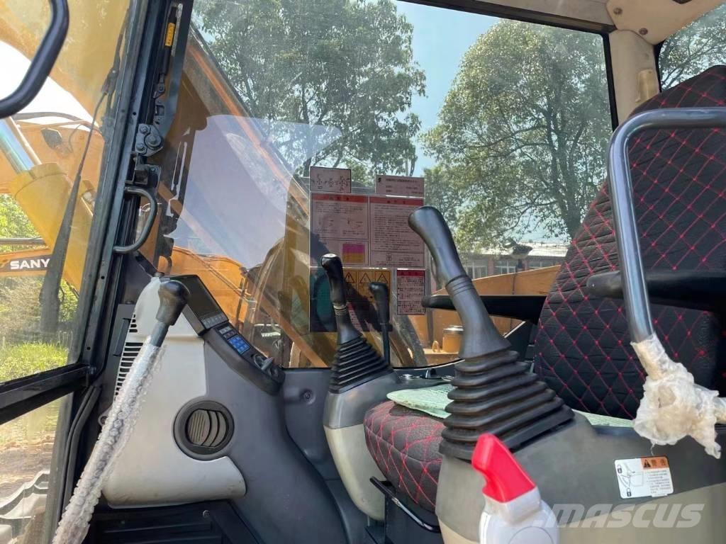 Komatsu PC70-8 Väikeekskavaatorid 7t-12t