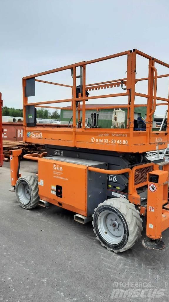 SkyJack SJ 6832 RTE Käärtõstukid