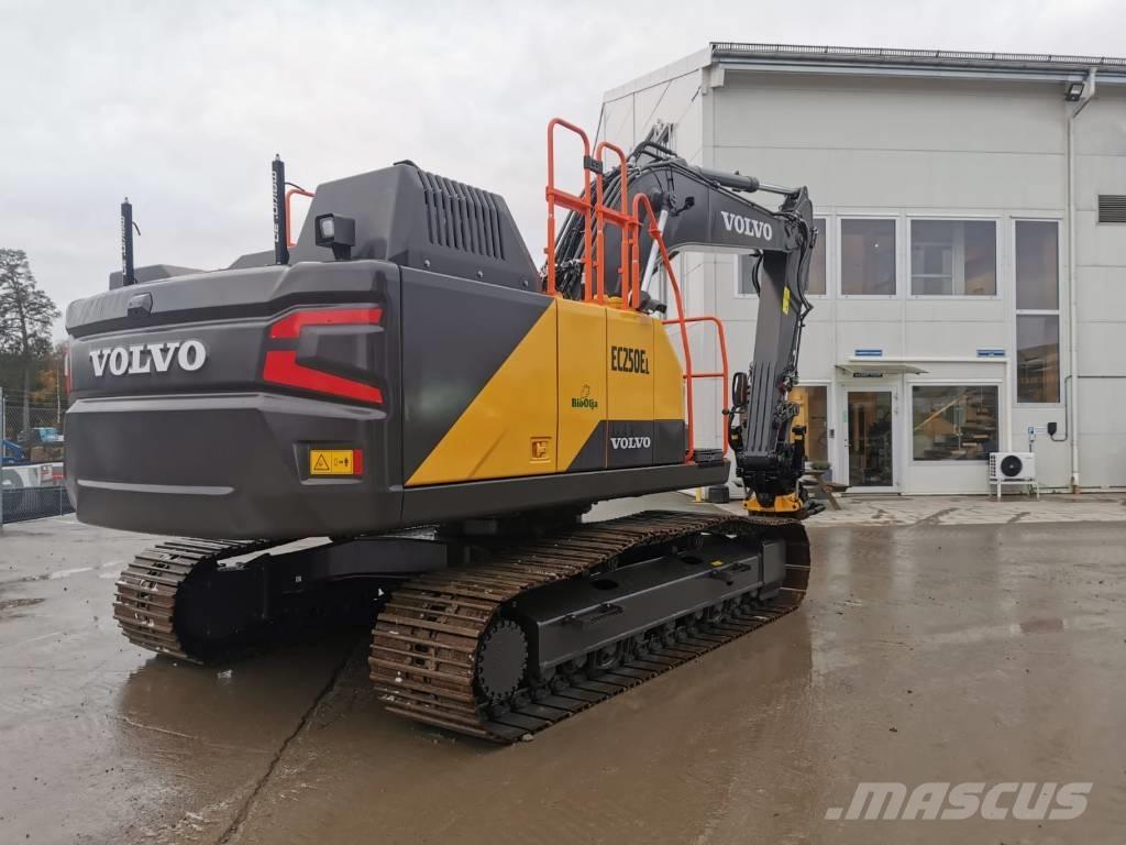 Volvo EC 250 EL Roomikekskavaatorid