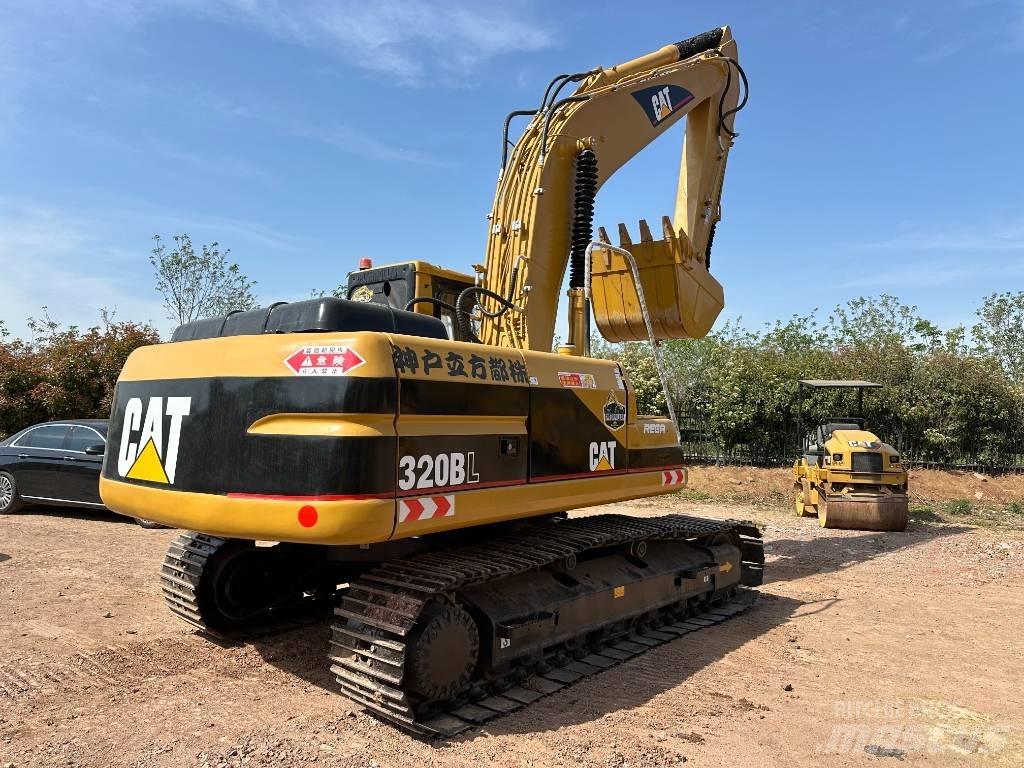 CAT 320 B Roomikekskavaatorid