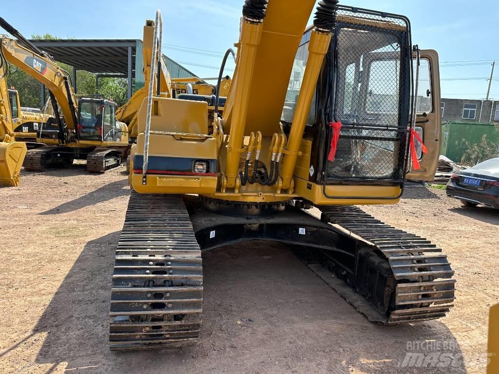 CAT 320 B Roomikekskavaatorid