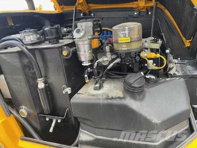 JCB 86 C-2 Väikeekskavaatorid 7t-12t