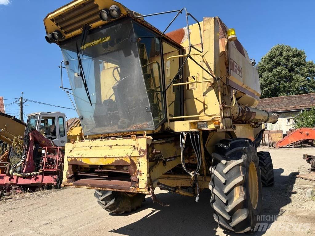 New Holland TF 42 Teraviljakombainid