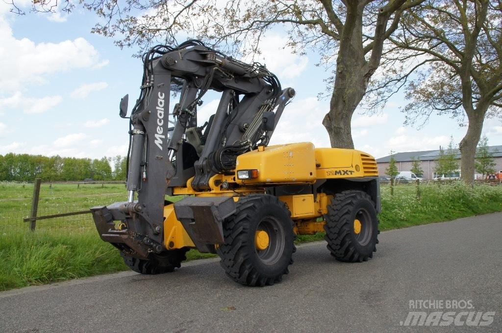 Mecalac 12 MXT Ratasekskavaatorid