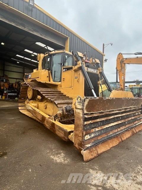 CAT D 6 T LGP Buldooserid