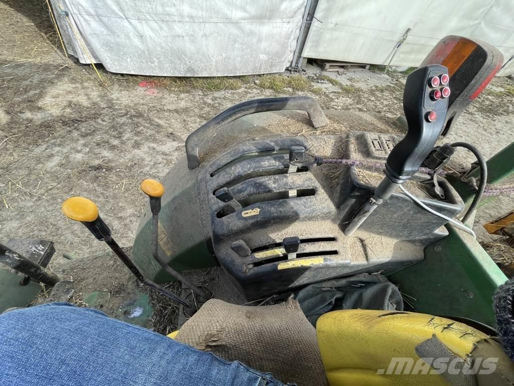 John Deere 5215 Traktorid