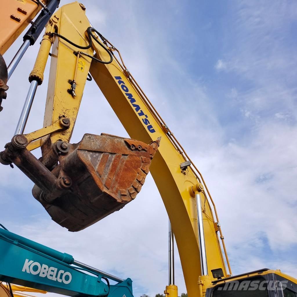 Komatsu PC 300-7 Roomikekskavaatorid