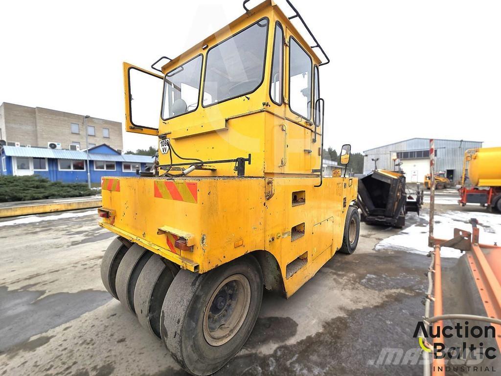 Hamm GRW 18 Pneumorehvidega rullid