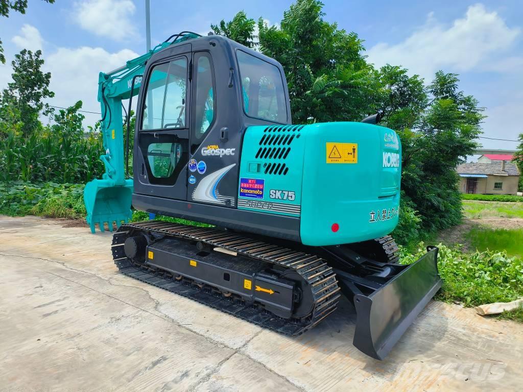 Kobelco SK 75 Väikeekskavaatorid 7t-12t