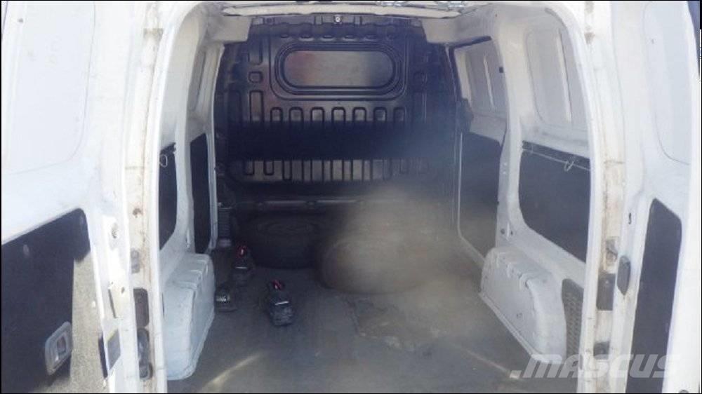 Nissan NV 200 Kaubikud