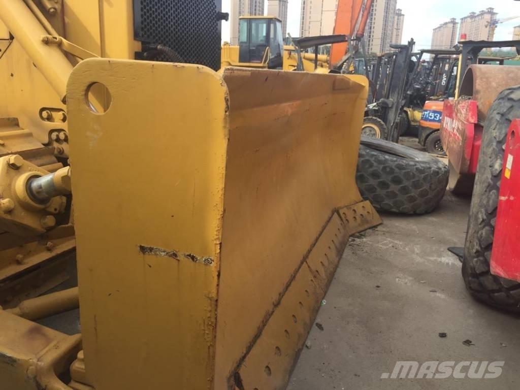 CAT D 7 G Buldooserid