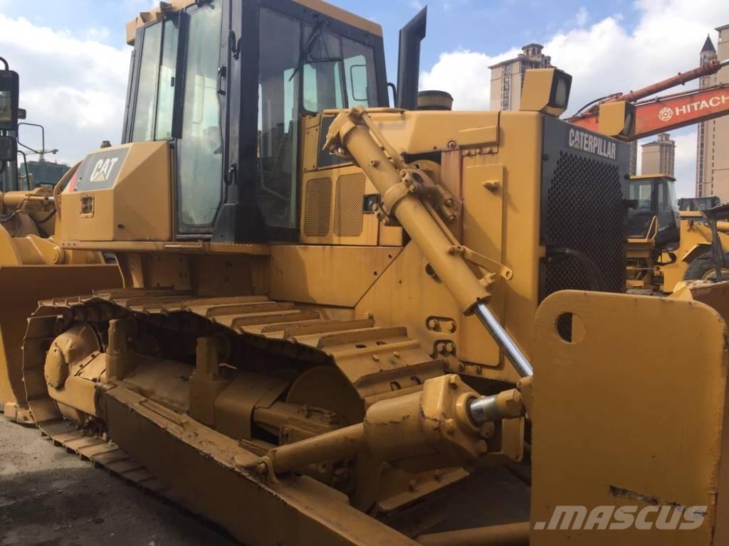 CAT D 7 G Buldooserid