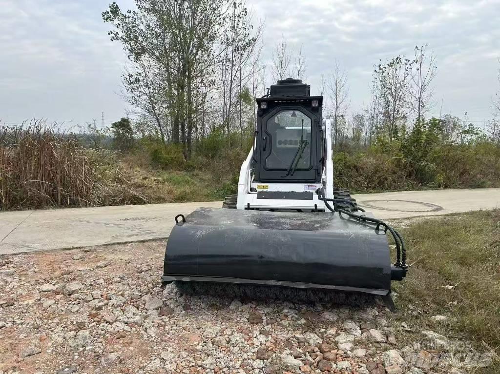 Bobcat S 130 Kompaktlaadurid
