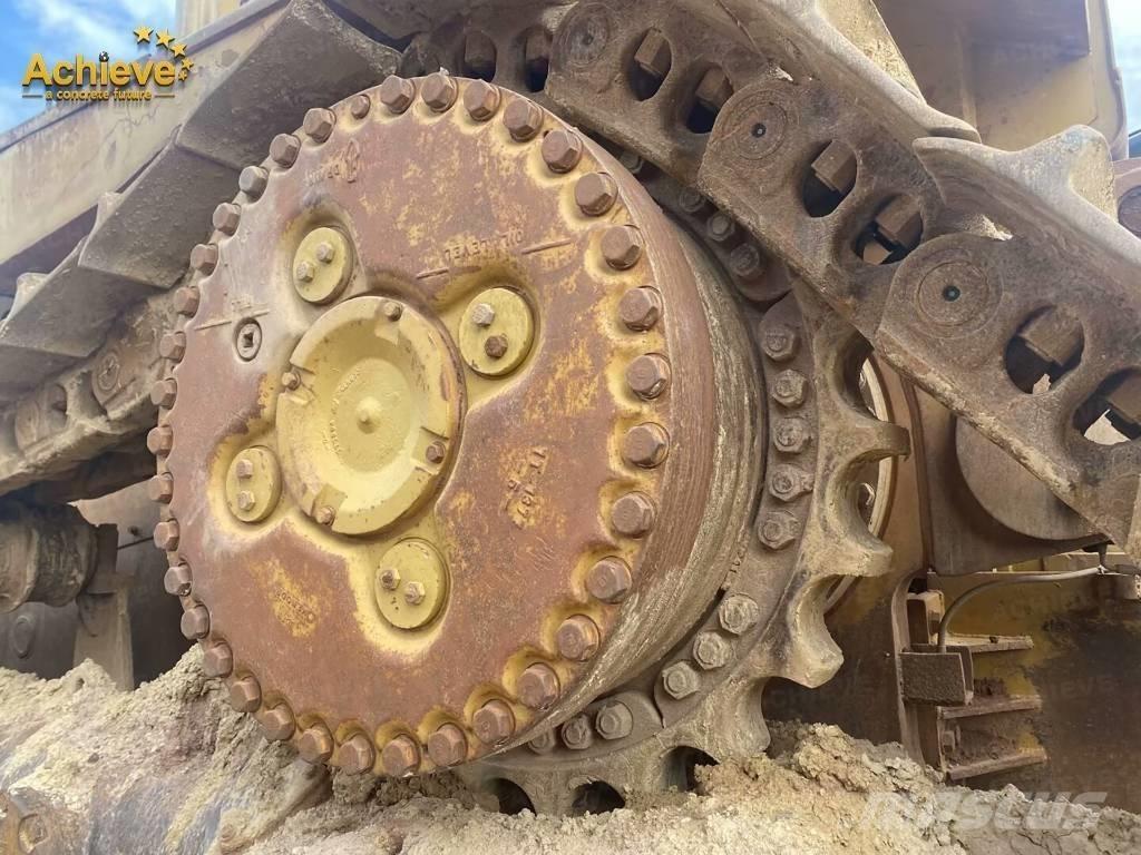 CAT D 11 N Buldooserid
